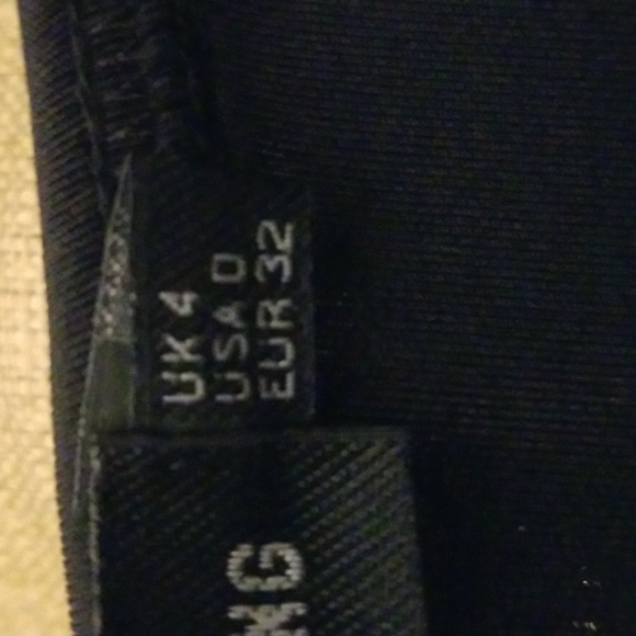 Pretty  Little Thing  Dress - Picture 5 of 5